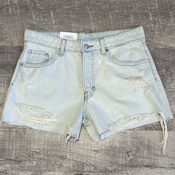 H&M 90s Boyfriend Light Denim Short NEW Womens 4 Low Waist Loose Fit Distressed - Picture 1 of 9